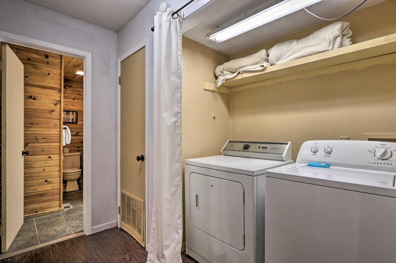 Gatlinburg Escape With Hot Tub, Deck And Mtn View Villa Exterior foto
