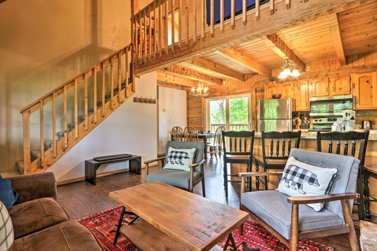 Gatlinburg Escape With Hot Tub, Deck And Mtn View Villa Exterior foto