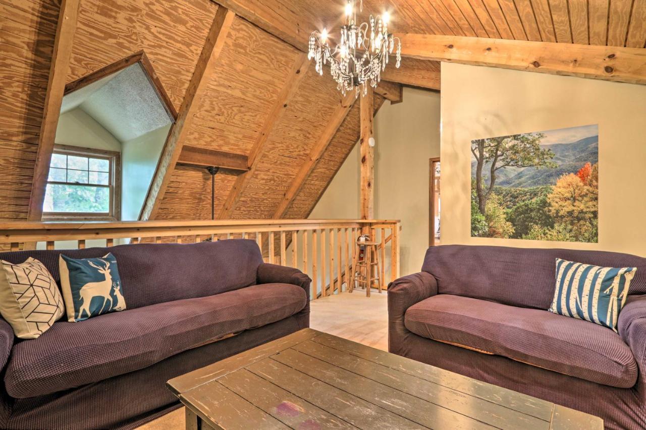 Gatlinburg Escape With Hot Tub, Deck And Mtn View Villa Exterior foto
