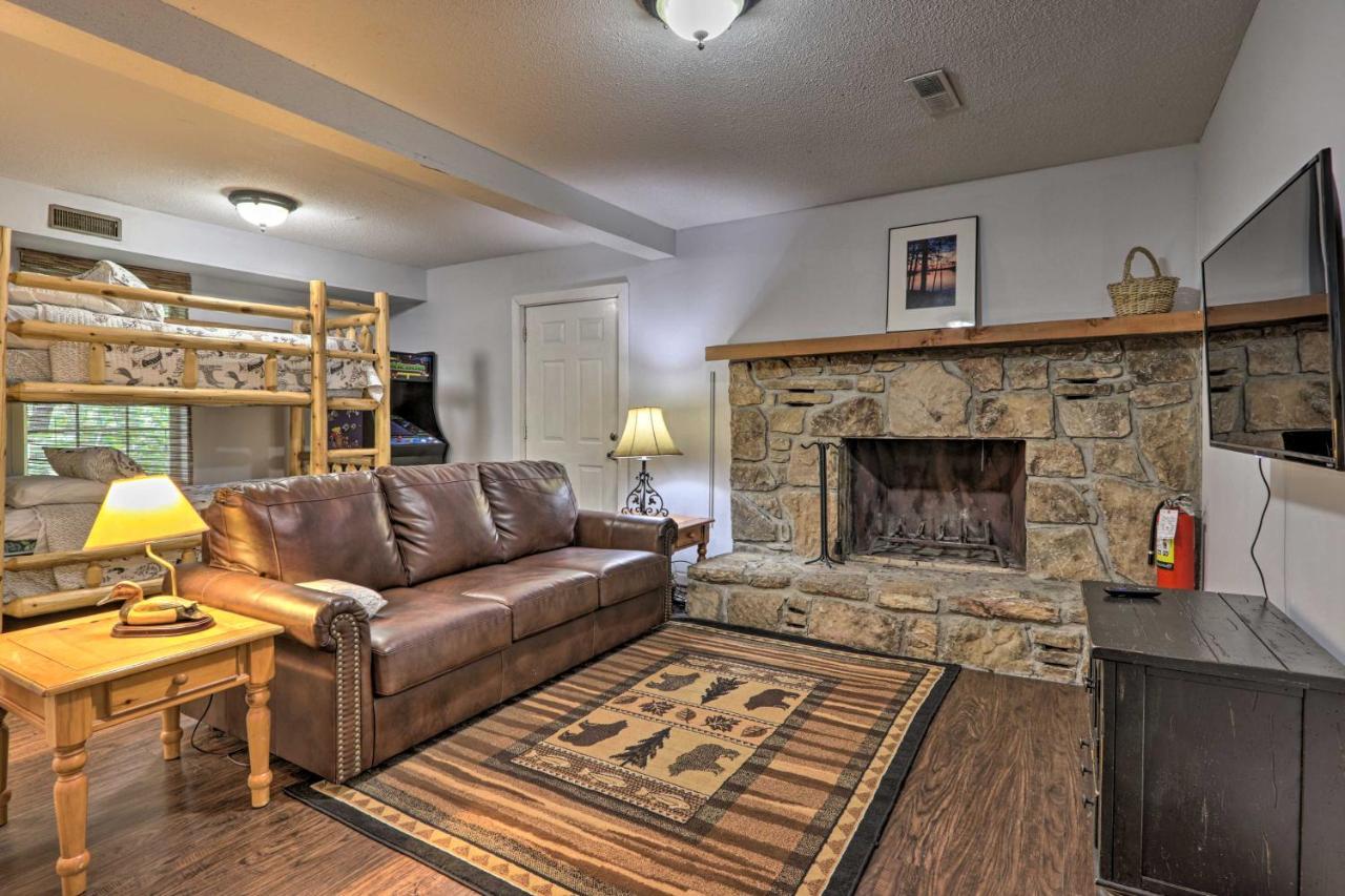 Gatlinburg Escape With Hot Tub, Deck And Mtn View Villa Exterior foto